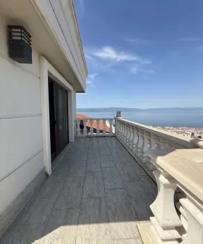 Mudanya Bursa'da Tam Deniz Manzaralı Lüks Dubleks Daire